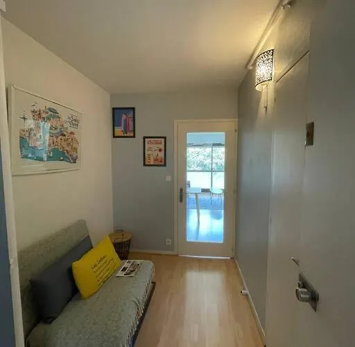 Le Petit Genois A Port Olona